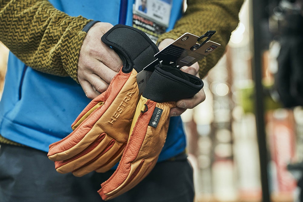 アウトドアを知りつくす石井スポーツのスタッフたちが実際に使っ